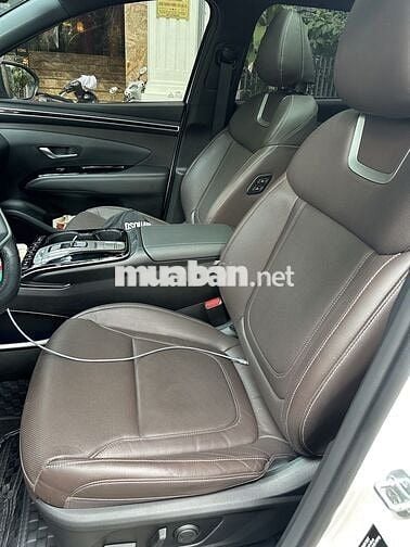 Hyundai Tucson 2023 1.6 AT Turbo - 18000 km