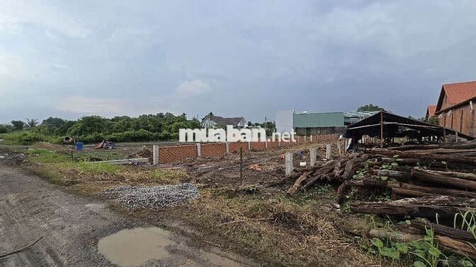 Đất thổ cư mặt tiền sông giá 4.5 tỷ