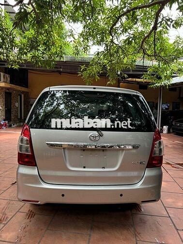 TOYOTA INNOVA 2.0E SX 2013