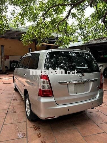 TOYOTA INNOVA 2.0E SX 2013