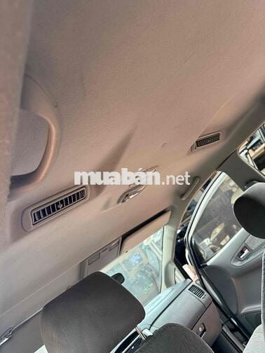 TOYOTA INNOVA 2.0E SX 2013