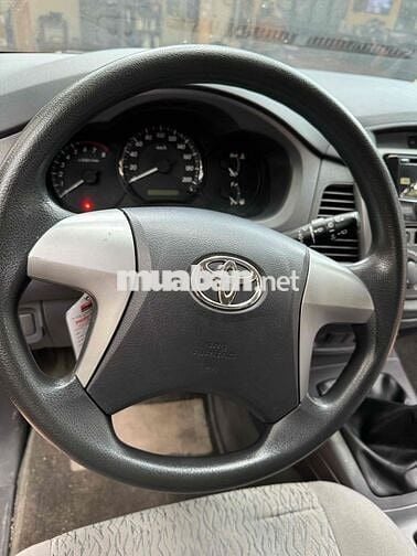 TOYOTA INNOVA 2.0E SX 2013