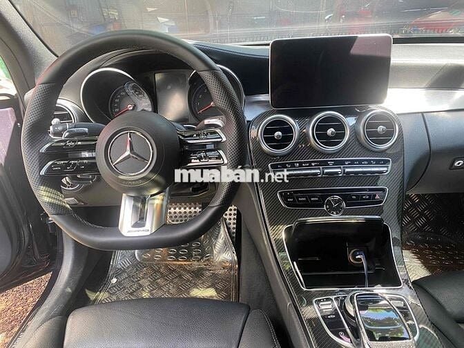 Mercedes Benz C Class 2016 C300 AMG - 90000 km