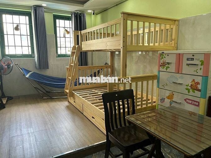 CHO THUÊ PHÒNG CÓ MÁY LẠNH CỬA SỔ NGAY TRUNG TÂM QUẬN 10