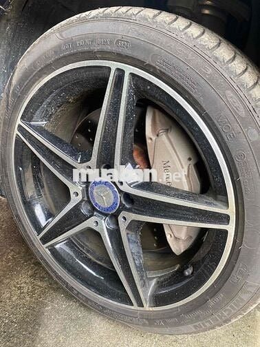 Mercedes Benz C Class 2016 C300 AMG - 90000 km