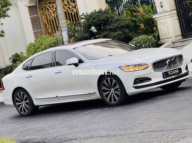 Volvo S90 LWB Ultimate B6 AWD 2022 Lướt 6000km