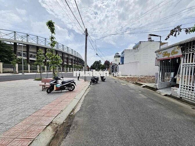 Đất mặt tiền sân vận động Dĩ An, P Đông Hòa, Tp Dĩ An