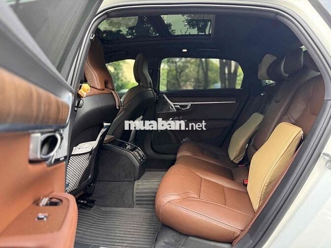 Volvo S90 LWB Ultimate B6 AWD 2022 Lướt 6000km