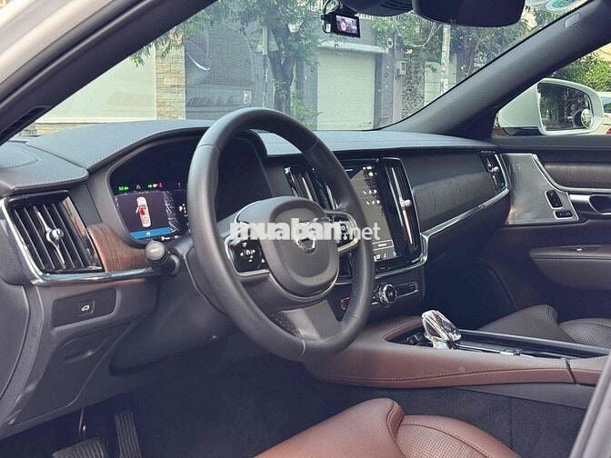Volvo S90 LWB Ultimate B6 AWD 2022 Lướt 6000km