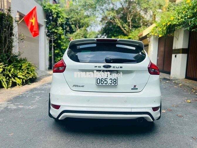Ford Focus 2018 1.5L Ecoboost Sport - 110000 km