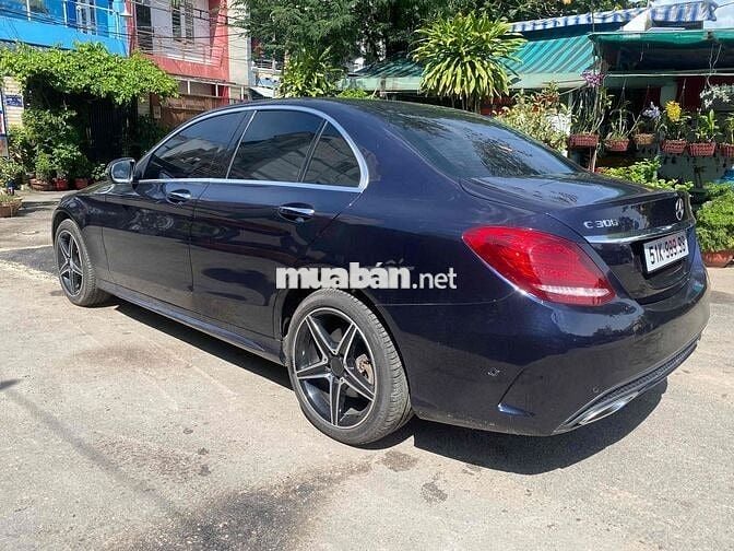 Mercedes Benz C Class 2016 C300 AMG - 90000 km