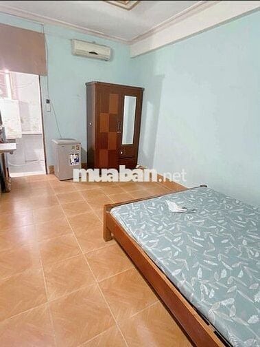 CHO THUÊ PHÒNG CÓ MÁY LẠNH TOILET RÊNG