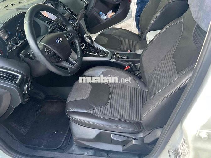 Ford Focus 2018 1.5L Ecoboost Sport - 110000 km