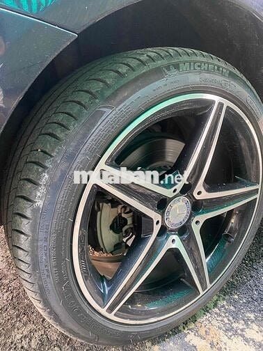 Mercedes Benz C Class 2016 C300 AMG - 90000 km