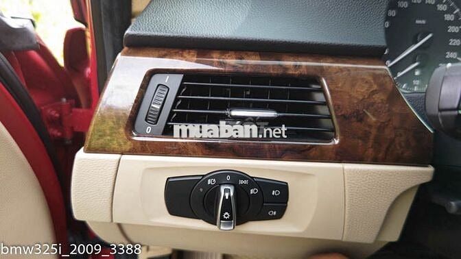 BMW 325i 2009 gia đình