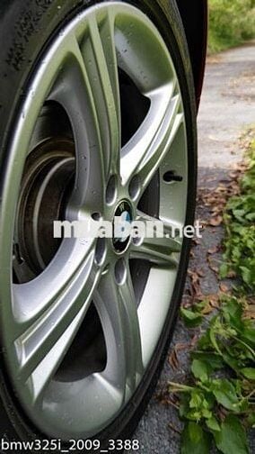 BMW 325i 2009 gia đình