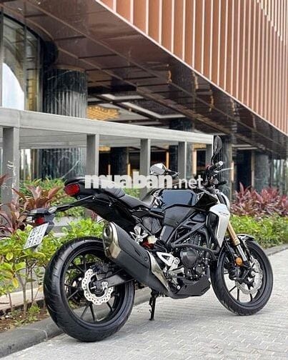 Honda CB 300R 2022