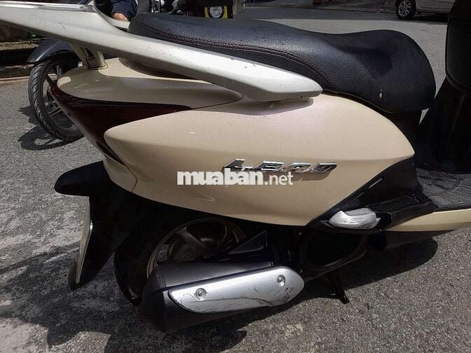 Xe Leađ 2011 bs 29