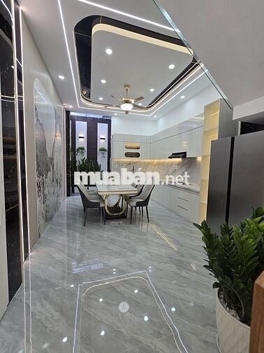 Nhà phố 1/Lâm Thị Hố, Tân Chánh Hiệp, Quận 12, dt 4x16, 4 PN + 5WC