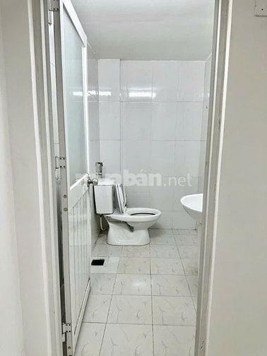 Cho thuê nhà mặt tiền đường 281 Lý Thường Kiệt, P.15, Q.11 giá 27tr