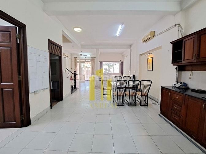 Villa 230m2 Gara 2 Lầu Gần Cầu Sài Gòn Giá 29 Triệu
