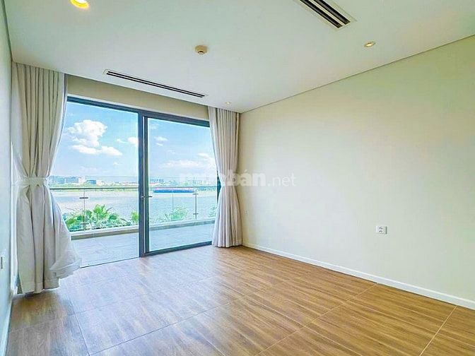 Bán Căn hộ Sân vườn tại Diamond Island view sông gồm 4 phòng ngủ 233m2