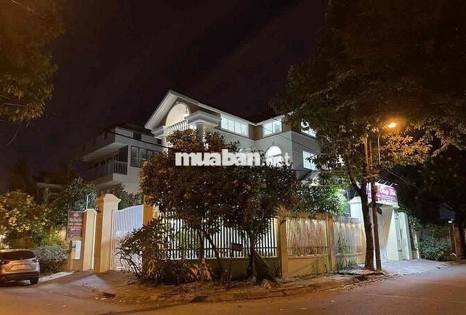 Cho Thuê Villa Mới Lô Góc 2 Mặt Tiền KDC Sông Đà 4 Tầng 7PN-9WC