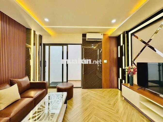 NHÀ ĐẸP FULL NỘI THẤT 243/1A TÔ HIẾN THÀNH, P13, QUẬN 10