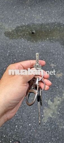 Cho thuê nhà mặt tiền Tiểu La đối diện sân bóng đá