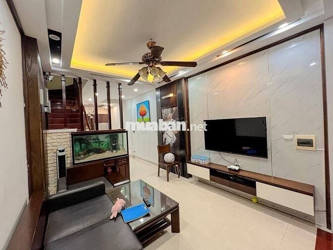 CHÍNH CHỦ CẦN BÁN GẤP, NHÀ NGÕ CHỠ KHÂM THIÊN, NHÀ ĐẸP,KHU DÂN TRÍ CAO