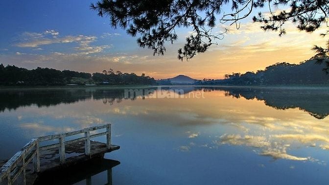 Bán gấp lô đất 1.500m² cạnh hồ Trị An, vị trí đắc địa và tiềm năng 
