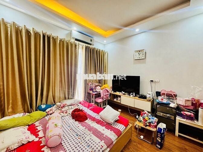 BÁN GẤP NHÀ LÔ GÓC TÔN ĐỨC THẮNG - ĐỐNG ĐA- NGÕ Ô TÔ TRÁNH, KINH DOANH