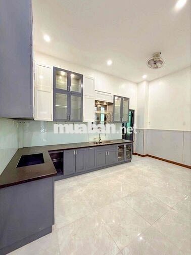 GIÁ ÊM NHẤT KHU HỒNG LOAN CĂN NHÀ TRỆT LẦU HOÀN CÔNG 3 PHÒNG NGỦ