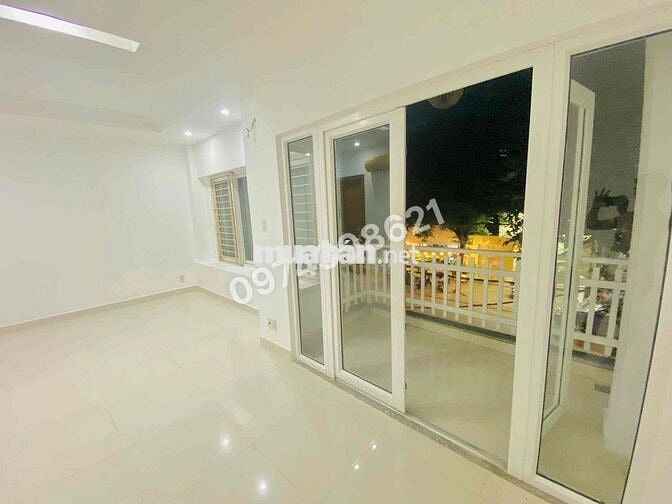 CHO THUÊ NHÀ NGUYÊN CĂN 3 TẦNG 6x15M MẶT TIỀN ĐƯỜNG SỐ P.TÂN PHONG Q7