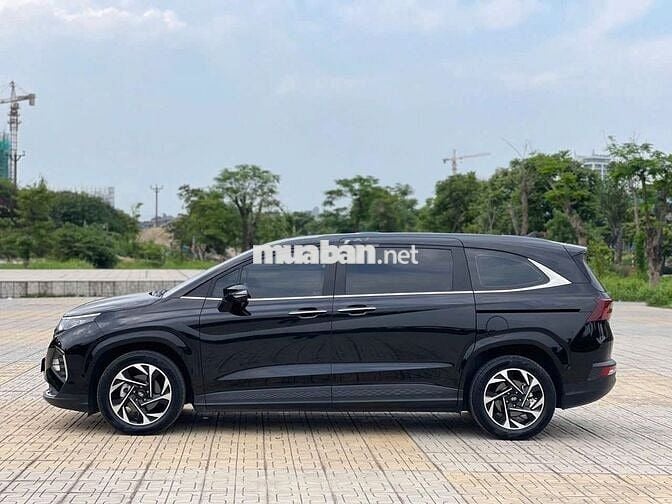Hyundai Custin 2025 Đặc Biệt 1.5T - 3000 km