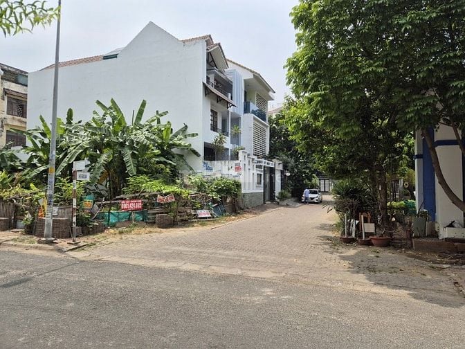 Cho thuê phòng trọ KDC Nam Long Q7, sạch, yên tĩnh gần công viên.