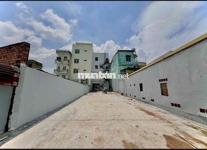 Cho thuê MT Đg Đồng Khởi, Biên Hoà! 3 lầu, có thang máy DT san 500m/2