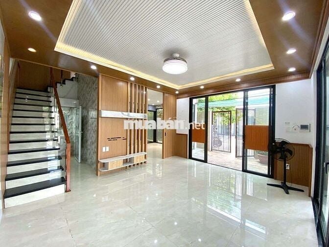 Cho thuê biệt thự 2mt hòa xuân