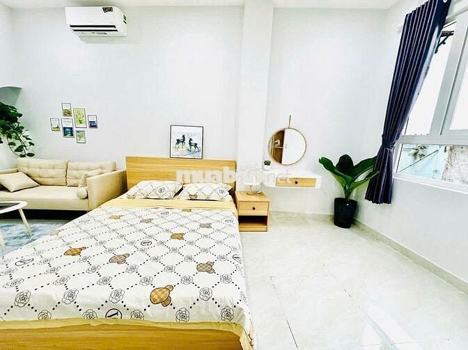 CHDV 1PN – TÁCH BẾP – CỬA SỔ TRỜI LỚN – MÁY GIẶT RIÊNG