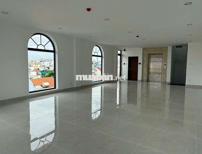 CHO THUÊ BUILDING MỚI XÂY CĂN GÓC 2 MẶT TIỀN Đ.DƯƠNG QUẢNG HÀM