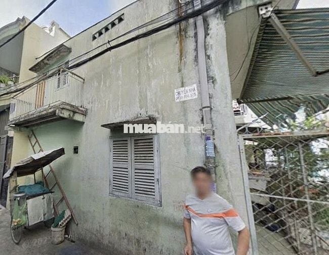 Bán gấp nhà Tân Phú, giảm mạnh, nhà 30m2 hẻm oto thông, Không lộ giới