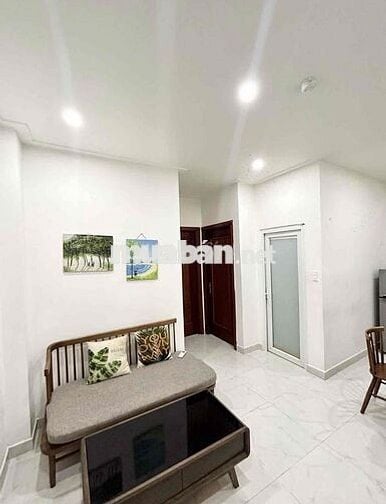 CĂN HỘ 2PN 2WC THANG MÁY HẦM XE BẢO VỆ NGAY KHU SÂN BAY HUFLIT VAA
