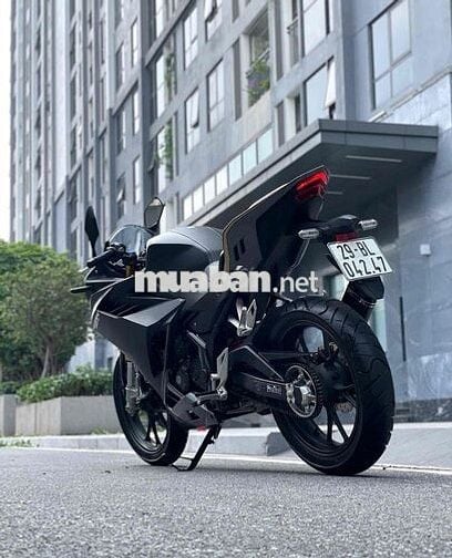 Honda CBR 150R 2023