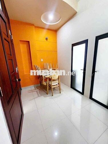 2PN1WC ban công sân phơi, full nội thất, gần ĐH VL,Hutech,Q1,3,GV