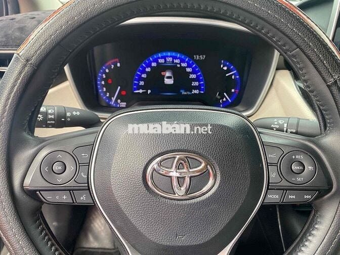 XE ĐẸP MỚI VỀ - Toyota Altis 2022 1.8 V - 35376 km
