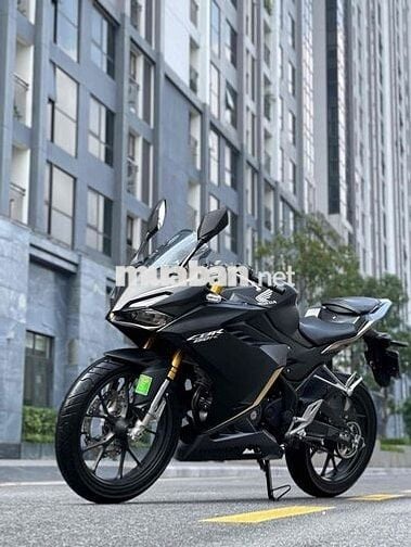 Honda CBR 150R 2023