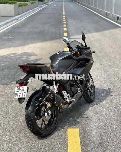 Honda CBR 150R 2023