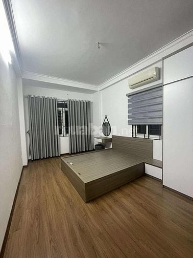 Bán nhà lô góc phố Tam Trinh mới tinh