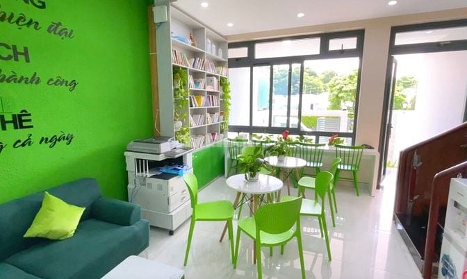 Cho thuê văn phòng có nội thất, phòng họp, máy in, chỗ để oto