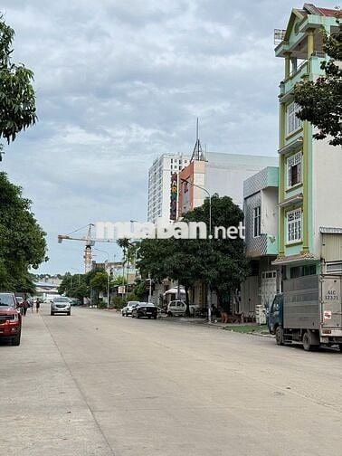 Xuất hiện 1 lô Vincom550 110m2 chỉ 5tyxxx - Vị trí cực đẹp - Sổ Sẵn 👇.